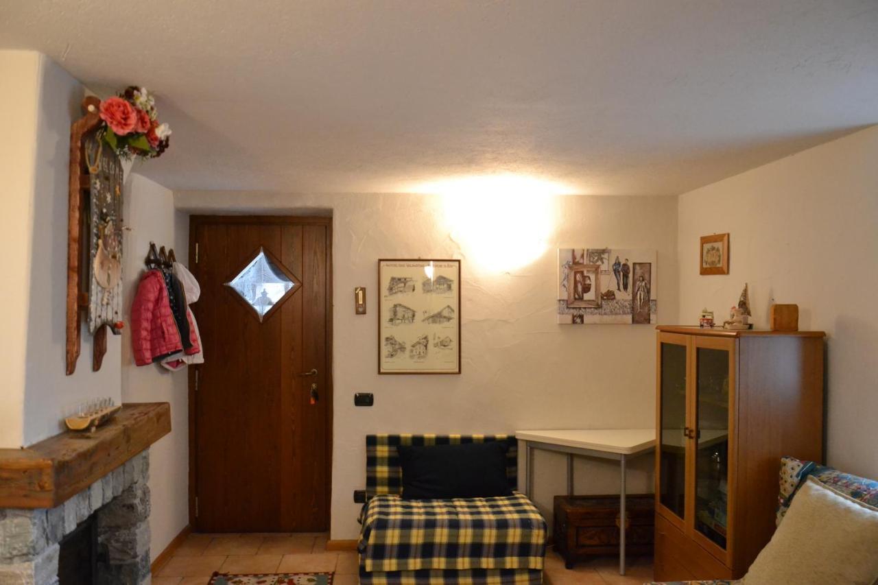 Alle Pendici Del Monte Rosa Champoluc Kültér fotó